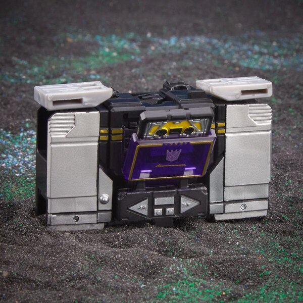 Transformers Legacy Evolution Soundblaster Product Image  (109 of 115)